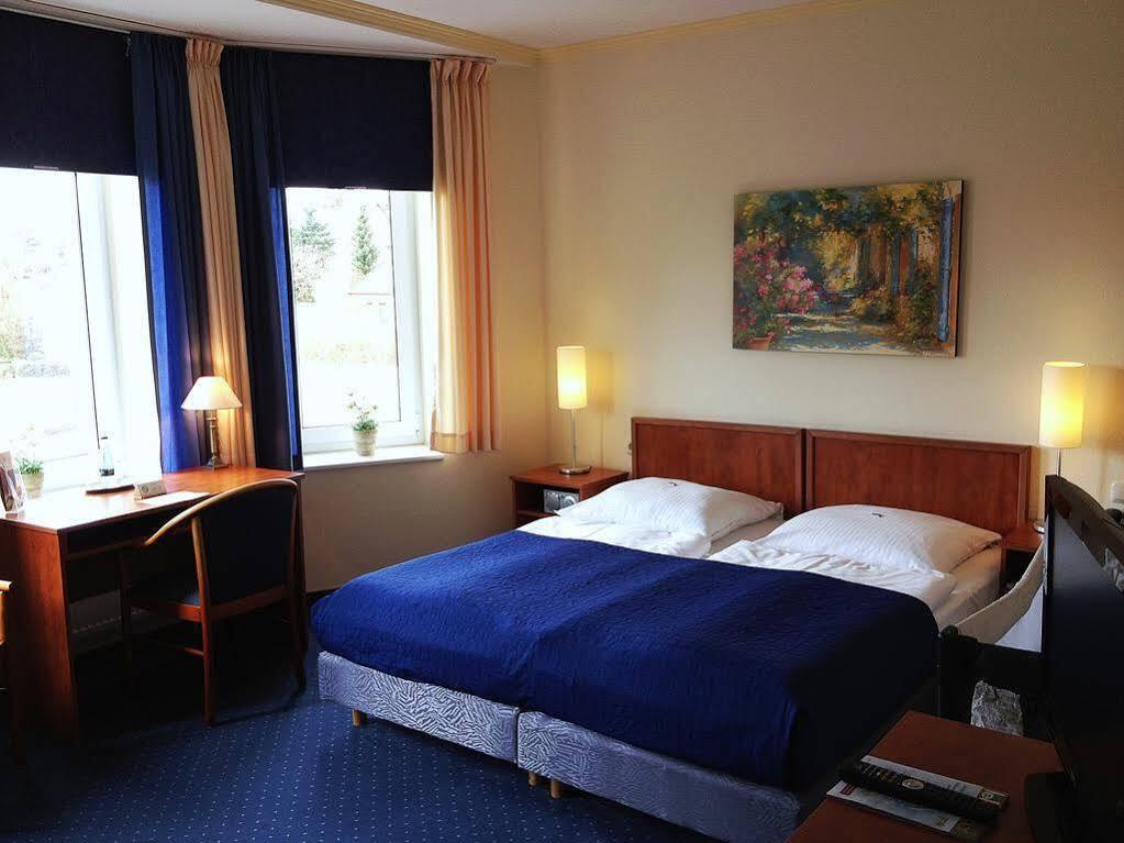 Klausdorfer Hof Hotel Schwentinental Exterior photo